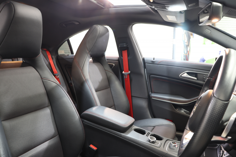 AMG CLAクラス CLA45 4MATIC ﾚｰﾀﾞｰｾｰﾌﾃｨPKG　中期 ｷｰﾚｽｺﾞｰ 黒本革 ﾊﾟﾉﾗﾏSR HDDﾅﾋﾞTV BT音楽 ﾊﾞｯｸｶﾒﾗ PTS ｷｾﾉﾝﾗｲﾄ AMG専用装備&ﾁｭｰﾆﾝｸﾞ 7AT　2年保証