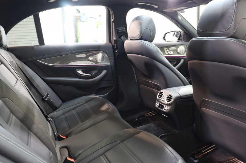 AMG Eクラス E53 4MATIC+ ｴｸｽｸﾙｰｼﾌﾞ&ﾚｰﾀﾞｰｾｰﾌﾃｨPKG　ISG搭載 後期 ｷｰﾚｽｺﾞｰ 黒本革 ﾍﾞﾝﾁﾚｰﾀｰ ﾊﾟﾉﾗﾏSR ﾍｯﾄﾞｱｯﾌﾟD MBUXﾅﾋﾞTV&ARﾅﾋﾞ ｽﾏﾎ連携 ﾌﾞﾙﾒｽﾀｰ 360ｶﾒﾗ PTS LEDﾗｲﾄ 自動ﾄﾗﾝｸ AMG専用装備&ﾁｭｰﾆﾝｸﾞ ﾜｲﾔﾚｽ充電 9AT　2年保証