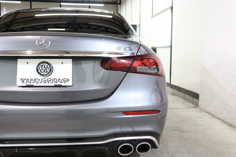 AMG Eクラス E53 4MATIC+ ｴｸｽｸﾙｰｼﾌﾞ&ﾚｰﾀﾞｰｾｰﾌﾃｨPKG　ISG搭載 後期 ｷｰﾚｽｺﾞｰ 黒本革 ﾍﾞﾝﾁﾚｰﾀｰ ﾊﾟﾉﾗﾏSR ﾍｯﾄﾞｱｯﾌﾟD MBUXﾅﾋﾞTV&ARﾅﾋﾞ ｽﾏﾎ連携 ﾌﾞﾙﾒｽﾀｰ 360ｶﾒﾗ PTS LEDﾗｲﾄ 自動ﾄﾗﾝｸ AMG専用装備&ﾁｭｰﾆﾝｸﾞ ﾜｲﾔﾚｽ充電 9AT　2年保証