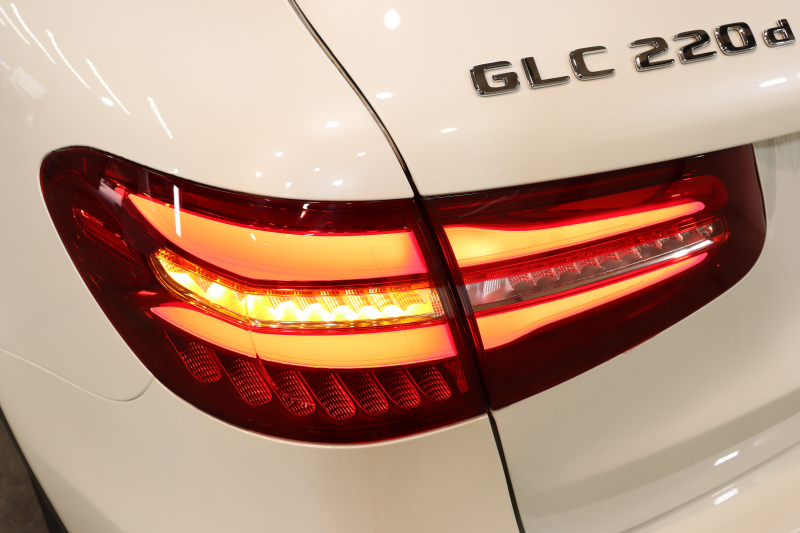 メルセデスベンツ GLC GLC220d 4MATIC ｽﾎﾟｰﾂ ﾚｰﾀﾞｰｾｰﾌﾃｨPKG　ｷｰﾚｽｺﾞｰ ﾌﾞﾗｯｸﾚｻﾞｰDINAMICAｼｰﾄ ﾍｯﾄﾞｱｯﾌﾟD HDDﾅﾋﾞTV BT音楽 360ｶﾒﾗ PTS LEDﾗｲﾄ ﾊﾝｽﾞﾌﾘｰA AMGｴｱﾛ&19AW ﾀﾞｲﾅﾐｯｸS 9AT　2年保証