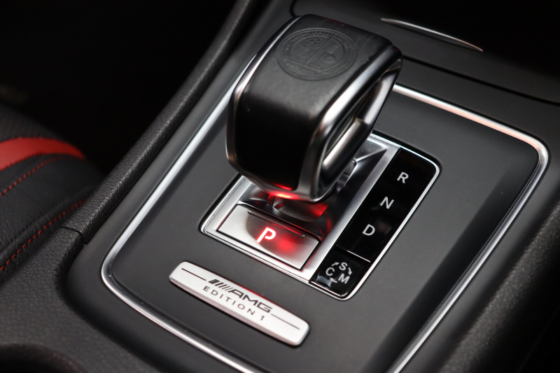 AMG GLA GLA45 4MATIC ｴﾃﾞｨｼｮﾝ1 ﾚｰﾀﾞｰｾｰﾌﾃｨPKG　300台限定車 専用黒本革 HDDﾅﾋﾞTV ﾊﾞｯｸｶﾒﾗ PTS ｷｾﾉﾝﾗｲﾄ 自動Rｹﾞｰﾄ AMG専用装備&ﾁｭｰﾆﾝｸﾞ 専用ｴｱﾛ&ﾃﾞｶｰﾙ 7AT　2年保証