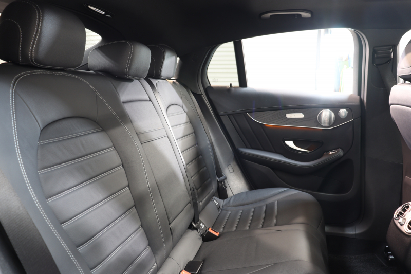 AMG GLCクーペ GLC43 4MATIC ｸｰﾍﾟ ﾚｻﾞｰｴｸｽｸﾙｰｼﾌﾞ&ﾅｲﾄ&ﾚｰﾀﾞｰｾｰﾌﾃｨPKG　ｷｰﾚｽｺﾞｰ 黒本革 全席ｼｰﾄﾋｰﾀｰ ｻﾝﾙｰﾌ ﾍｯﾄﾞｱｯﾌﾟD 純正HDDﾅﾋﾞTV BT音楽 ﾌﾞﾙﾒｽﾀｰ 360ｶﾒﾗ ﾊﾝｽﾞﾌﾘｰA AMGｴｱﾛ&20AW AMGﾄﾗﾝｸｽﾎﾟｲﾗｰ AMG専用装備&ﾁｭｰﾆﾝｸﾞ 9AT　2年保証