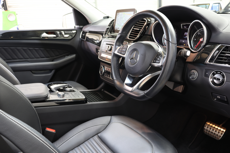 メルセデスベンツ GLE GLE350d 4MATIC ｽﾎﾟｰﾂ ﾚｰﾀﾞｰｾｰﾌﾃｨPKG　ｷｰﾚｽｺﾞｰ 黒本革 ﾊﾟﾉﾗﾏSR HDDﾅﾋﾞTV ｽﾏﾎ連携 harman/kardon 360ｶﾒﾗ PTS LEDﾗｲﾄ 自動Rｹﾞｰﾄ AMGｴｱﾛ&20AW ﾀﾞｲﾅﾐｯｸS 9AT　2年保証