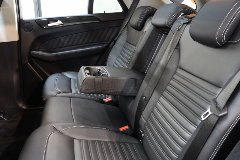 メルセデスベンツ GLE GLE350d 4MATIC ｽﾎﾟｰﾂ ﾚｰﾀﾞｰｾｰﾌﾃｨPKG　ｷｰﾚｽｺﾞｰ 黒本革 ﾊﾟﾉﾗﾏSR HDDﾅﾋﾞTV ｽﾏﾎ連携 harman/kardon 360ｶﾒﾗ PTS LEDﾗｲﾄ 自動Rｹﾞｰﾄ AMGｴｱﾛ&20AW ﾀﾞｲﾅﾐｯｸS 9AT　2年保証
