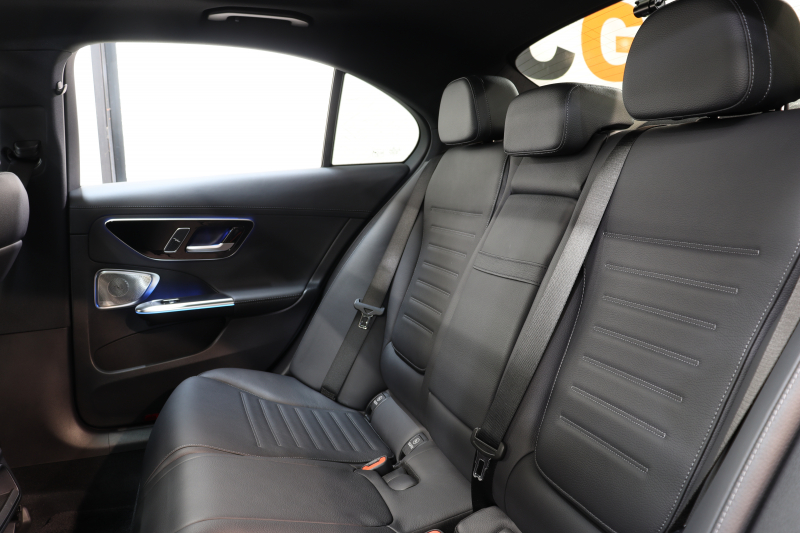 メルセデスベンツ Cクラス C220d AVG AMGﾗｲﾝ ﾚｻﾞｰｴｸｽｸﾙｰｼﾌﾞ&ﾍﾞｰｼｯｸ&ﾚｰﾀﾞｰｾｰﾌﾃｨPKG　ISG搭載 ｷｰﾚｽｺﾞｰ 黒本革 ﾊﾟﾉﾗﾏSR ﾍｯﾄﾞｱｯﾌﾟD MBUXﾅﾋﾞTV ｽﾏﾎ連携 ﾌﾞﾙﾒｽﾀｰ 360ｶﾒﾗ PTS LEDﾗｲﾄ 自動ﾄﾗﾝｸ AMGｴｱﾛ&18AW ﾀﾞｲﾅﾐｯｸS 9AT 希少色ｸﾞﾗﾌｧｲﾄｸﾞﾚｰ　2年保証