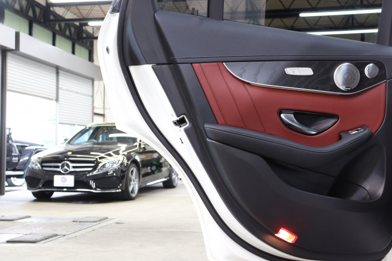 AMG GLCクーペ GLC43 4MATIC ｸｰﾍﾟ ﾚｻﾞｰｴｸｽｸﾙｰｼﾌﾞ&ﾅｲﾄ&ﾚｰﾀﾞｰｾｰﾌﾃｨPKG　ｷｰﾚｽｺﾞｰ 赤/黒本革 全席ｼｰﾄﾋｰﾀｰ ｻﾝﾙｰﾌ ﾍｯﾄﾞｱｯﾌﾟD 純正HDDﾅﾋﾞTV BT音楽 ﾌﾞﾙﾒｽﾀｰ 360ｶﾒﾗ LEDﾗｲﾄ ﾊﾝｽﾞﾌﾘｰA AMG専用装備&ﾁｭｰﾆﾝｸﾞ 9AT　2年保証