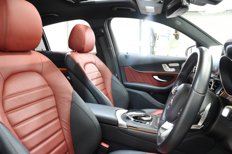 AMG GLCクーペ GLC43 4MATIC ｸｰﾍﾟ ﾚｻﾞｰｴｸｽｸﾙｰｼﾌﾞ&ﾅｲﾄ&ﾚｰﾀﾞｰｾｰﾌﾃｨPKG　ｷｰﾚｽｺﾞｰ 赤/黒本革 全席ｼｰﾄﾋｰﾀｰ ｻﾝﾙｰﾌ ﾍｯﾄﾞｱｯﾌﾟD 純正HDDﾅﾋﾞTV BT音楽 ﾌﾞﾙﾒｽﾀｰ 360ｶﾒﾗ LEDﾗｲﾄ ﾊﾝｽﾞﾌﾘｰA AMG専用装備&ﾁｭｰﾆﾝｸﾞ 9AT　2年保証