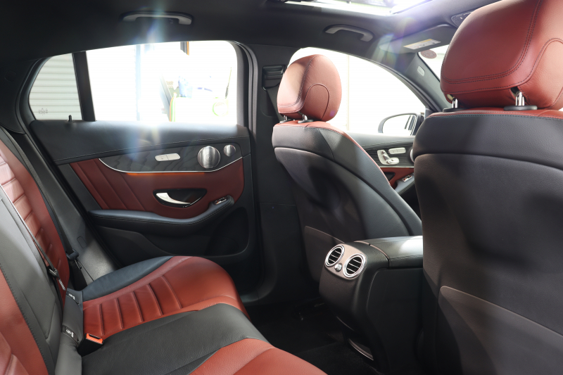 AMG GLCクーペ GLC43 4MATIC ｸｰﾍﾟ ﾚｻﾞｰｴｸｽｸﾙｰｼﾌﾞ&ﾅｲﾄ&ﾚｰﾀﾞｰｾｰﾌﾃｨPKG　ｷｰﾚｽｺﾞｰ 赤/黒本革 全席ｼｰﾄﾋｰﾀｰ ｻﾝﾙｰﾌ ﾍｯﾄﾞｱｯﾌﾟD 純正HDDﾅﾋﾞTV BT音楽 ﾌﾞﾙﾒｽﾀｰ 360ｶﾒﾗ LEDﾗｲﾄ ﾊﾝｽﾞﾌﾘｰA AMG専用装備&ﾁｭｰﾆﾝｸﾞ 9AT　2年保証
