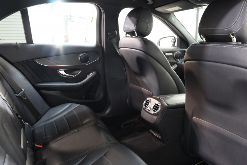 メルセデスベンツ Cクラス C220d ﾛｰﾚｳｽｴﾃﾞｨｼｮﾝ ﾚｰﾀﾞｰｾｰﾌﾃｨPKG　特別仕様車 ｷｰﾚｽｺﾞｰ 黒革 ｼｰﾄﾋｰﾀｰ HDDﾅﾋﾞTV&ｷｬﾝｾﾗｰ BT音楽 ﾊﾞｯｸｶﾒﾗ PTS LEDﾗｲﾄ AMGｴｱﾛ&18AW ﾀﾞｲﾅﾐｯｸS ｴｱｻｽ 9AT　2年保証