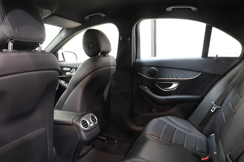 メルセデスベンツ Cクラス C220d ﾛｰﾚｳｽｴﾃﾞｨｼｮﾝ ﾚｰﾀﾞｰｾｰﾌﾃｨPKG　特別仕様車 ｷｰﾚｽｺﾞｰ 黒革 ｼｰﾄﾋｰﾀｰ HDDﾅﾋﾞTV&ｷｬﾝｾﾗｰ BT音楽 ﾊﾞｯｸｶﾒﾗ PTS LEDﾗｲﾄ AMGｴｱﾛ&18AW ﾀﾞｲﾅﾐｯｸS ｴｱｻｽ 9AT　2年保証