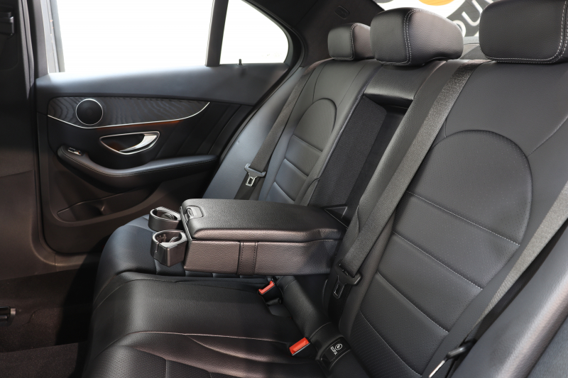 メルセデスベンツ Cクラス C220d ﾛｰﾚｳｽｴﾃﾞｨｼｮﾝ ﾚｰﾀﾞｰｾｰﾌﾃｨPKG　特別仕様車 ｷｰﾚｽｺﾞｰ 黒革 ｼｰﾄﾋｰﾀｰ HDDﾅﾋﾞTV&ｷｬﾝｾﾗｰ BT音楽 ﾊﾞｯｸｶﾒﾗ PTS LEDﾗｲﾄ AMGｴｱﾛ&18AW ﾀﾞｲﾅﾐｯｸS ｴｱｻｽ 9AT　2年保証