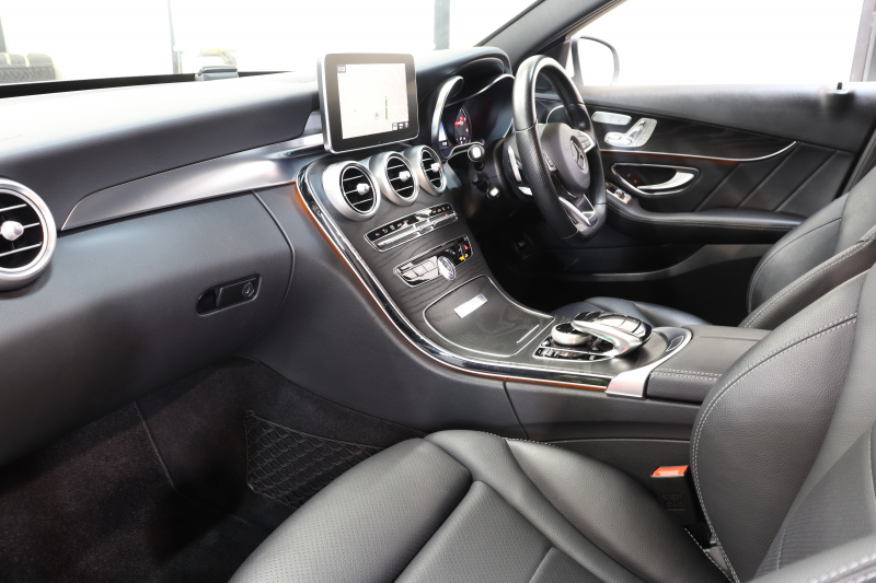 メルセデスベンツ Cクラス C220d ﾛｰﾚｳｽｴﾃﾞｨｼｮﾝ ﾚｰﾀﾞｰｾｰﾌﾃｨPKG　特別仕様車 ｷｰﾚｽｺﾞｰ 黒革 ｼｰﾄﾋｰﾀｰ HDDﾅﾋﾞTV&ｷｬﾝｾﾗｰ BT音楽 ﾊﾞｯｸｶﾒﾗ PTS LEDﾗｲﾄ AMGｴｱﾛ&18AW ﾀﾞｲﾅﾐｯｸS ｴｱｻｽ 9AT　2年保証