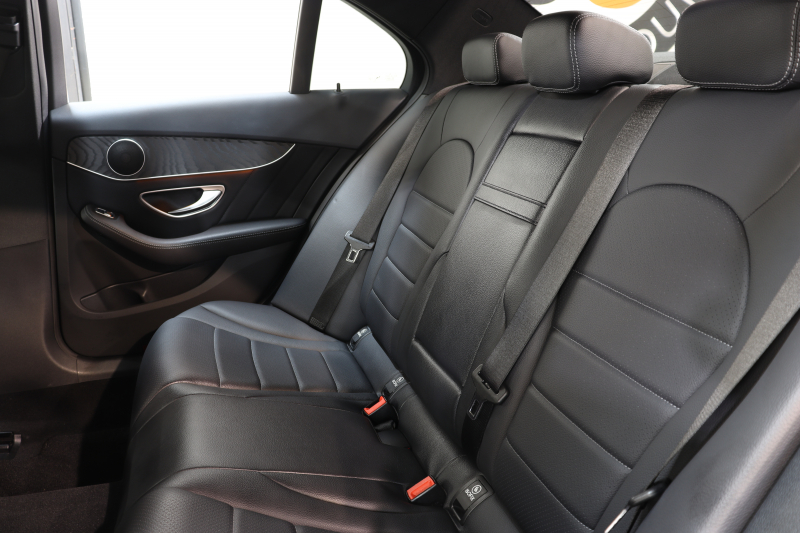 メルセデスベンツ Cクラス C220d ﾛｰﾚｳｽｴﾃﾞｨｼｮﾝ ﾚｰﾀﾞｰｾｰﾌﾃｨPKG　特別仕様車 ｷｰﾚｽｺﾞｰ 黒革 ｼｰﾄﾋｰﾀｰ HDDﾅﾋﾞTV&ｷｬﾝｾﾗｰ BT音楽 ﾊﾞｯｸｶﾒﾗ PTS LEDﾗｲﾄ AMGｴｱﾛ&18AW ﾀﾞｲﾅﾐｯｸS ｴｱｻｽ 9AT　2年保証
