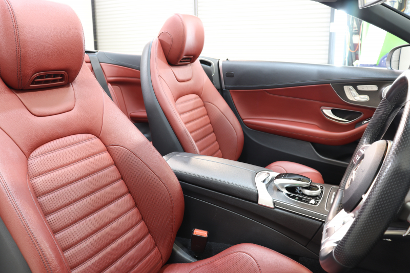 AMG Cクラス C43 4MATIC ｶﾌﾞﾘｵﾚ ﾚｰﾀﾞｰｾｰﾌﾃｨPKG　後期 赤本革 ｴｱｽｶｰﾌ ﾍｯﾄﾞｱｯﾌﾟD HDDﾅﾋﾞTV ｽﾏﾎ連携 ﾌﾞﾙﾒｽﾀｰ ﾊﾞｯｸｶﾒﾗ PTS LEDﾗｲﾄ AMG専用装備&ﾁｭｰﾆﾝｸﾞﾀﾞｲﾅﾐｯｸｾﾚｸﾄ ﾊﾟﾅﾒﾘｶｰﾅｸﾞﾘﾙ 赤幌 9AT　2年保証