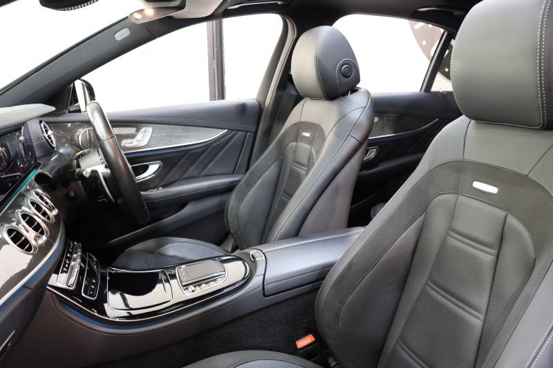AMG Eクラス E53 4MATIC+ ｴｸｽｸﾙｰｼﾌﾞ&ﾚｰﾀﾞｰｾｰﾌﾃｨPKG　ISG搭載 後期 ｷｰﾚｽｺﾞｰ 黒本革 ﾍﾞﾝﾁﾚｰﾀｰ ﾊﾟﾉﾗﾏSR ﾍｯﾄﾞｱｯﾌﾟD MBUXﾅﾋﾞTV&ARﾅﾋﾞTV ｽﾏﾎ連携 ﾌﾞﾙﾒｽﾀｰ 360ｶﾒﾗ PTS LEDﾗｲﾄ 自動ﾄﾗﾝｸ AMG専用装備&ﾁｭｰﾆﾝｸﾞ ﾜｲﾔﾚｽ充電 9AT　2年保証