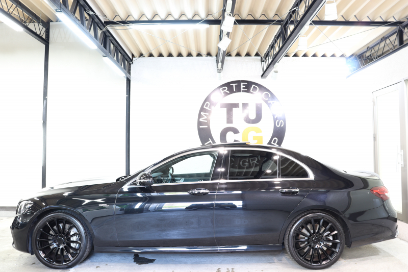 AMG Eクラス E53 4MATIC+ ｴｸｽｸﾙｰｼﾌﾞ&ﾚｰﾀﾞｰｾｰﾌﾃｨPKG　ISG搭載 後期 ｷｰﾚｽｺﾞｰ 黒本革 ﾍﾞﾝﾁﾚｰﾀｰ ﾊﾟﾉﾗﾏSR ﾍｯﾄﾞｱｯﾌﾟD MBUXﾅﾋﾞTV&ARﾅﾋﾞTV ｽﾏﾎ連携 ﾌﾞﾙﾒｽﾀｰ 360ｶﾒﾗ PTS LEDﾗｲﾄ 自動ﾄﾗﾝｸ AMG専用装備&ﾁｭｰﾆﾝｸﾞ ﾜｲﾔﾚｽ充電 9AT　2年保証