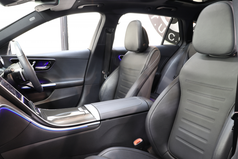 メルセデスベンツ Cクラス C200ｽﾃｰｼｮﾝﾜｺﾞﾝ AVG AMGﾗｲﾝ ﾚｻﾞｰｴｸｽｸﾙｰｼﾌﾞ&ﾍﾞｰｼｯｸ&ﾚｰﾀﾞｰｾｰﾌﾃｨPKG　ISG搭載 ｷｰﾚｽｺﾞｰ 黒革 ﾊﾟﾉﾗﾏSR ﾍｯﾄﾞｱｯﾌﾟD MBUXﾅﾋﾞTV ｽﾏﾎ連携 360ｶﾒﾗ PTS DIGITALﾗｲﾄ 自動Rｹﾞｰﾄ AMGｴｱﾛ&18AW Rｱｸｽﾙｽﾃｱﾘﾝｸﾞ 9AT　2年保証