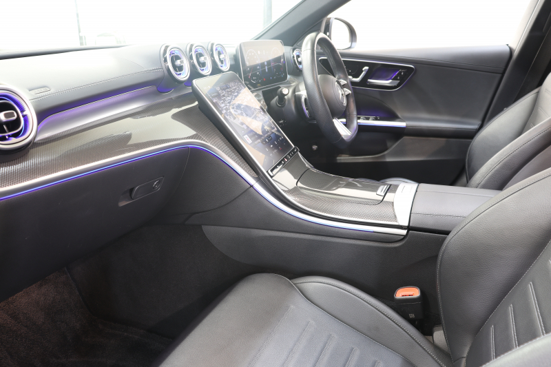 メルセデスベンツ Cクラス C220dｽﾃｰｼｮﾝﾜｺﾞﾝ AVG AMGﾗｲﾝ ﾚｻﾞｰｴｸｽｸﾙｰｼﾌﾞ&ﾍﾞｰｼｯｸ&ﾚｰﾀﾞｰｾｰﾌﾃｨPKG　ISG搭載 ｷｰﾚｽｺﾞｰ 黒本革 ﾊﾟﾉﾗﾏSR ﾍｯﾄﾞｱｯﾌﾟD MBUXﾅﾋﾞTV ｽﾏﾎ連携 360ｶﾒﾗ PTS LEDﾗｲﾄ 自動Rｹﾞｰﾄ AMGｴｱﾛ&18AW 9AT　2年保証