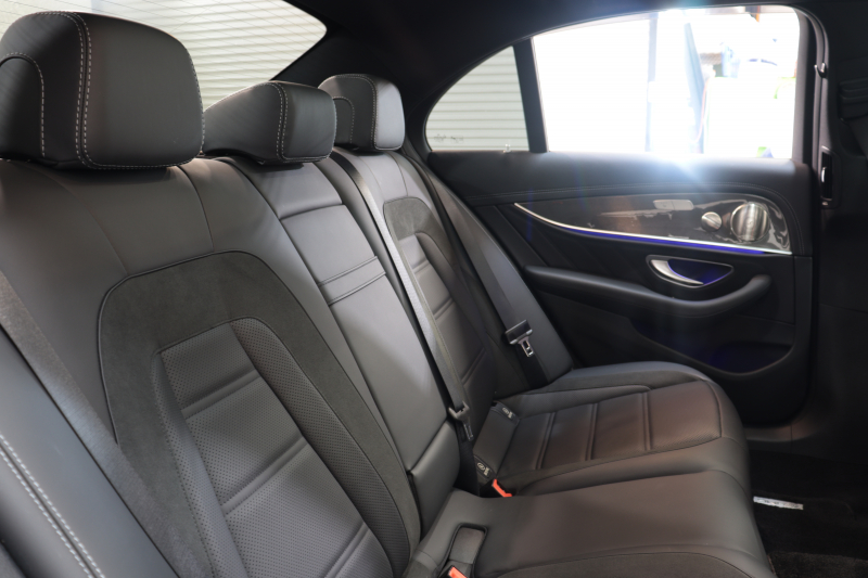 AMG Eクラス E53 4MATIC+ ｴｸｽｸﾙｰｼﾌﾞ&ﾚｰﾀﾞｰｾｰﾌﾃｨPKG　ISG搭載 後期 ｷｰﾚｽｺﾞｰ 黒本革 ﾍﾞﾝﾁﾚｰﾀｰ ﾊﾟﾉﾗﾏSR ﾍｯﾄﾞｱｯﾌﾟD MBUXﾅﾋﾞTV&ARﾅﾋﾞ&ARﾅﾋﾞ ｽﾏﾎ連携 ﾌﾞﾙﾒｽﾀｰ 360ｶﾒﾗ PTS LEDﾗｲﾄ 自動ﾄﾗﾝｸ AMG専用装備&ﾁｭｰﾆﾝｸﾞ ﾜｲﾔﾚｽ充電 9AT　2年保証