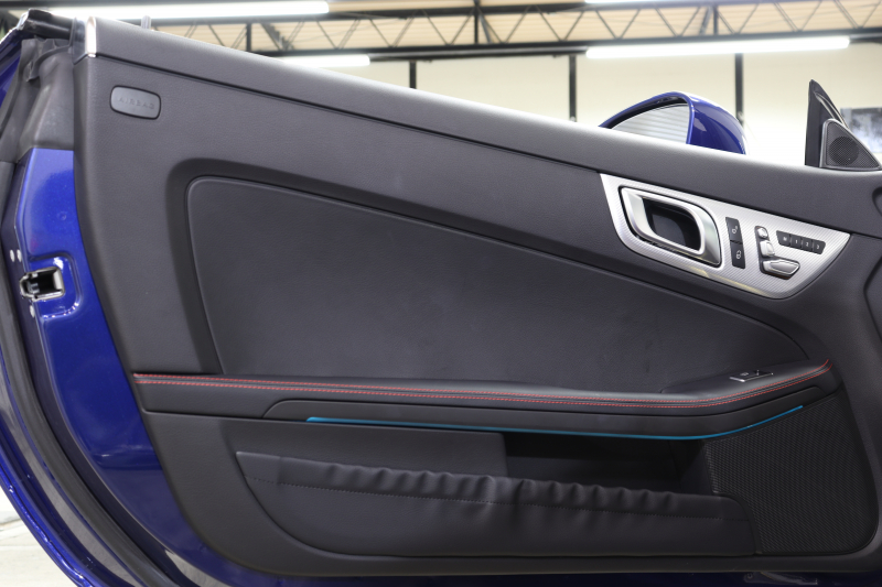 メルセデスベンツ SLCクラス SLC180ｽﾎﾟｰﾂ ﾍﾞｰｼｯｸ&ﾚｰﾀﾞｰｾｰﾌﾃｨPKG　ｷｰﾚｽｺﾞｰ 黒本革 ｼｰﾄﾋｰﾀｰ ｶﾞﾗｽR HDDﾅﾋﾞTV ｽﾏﾎ連携 ﾊﾞｯｸｶﾒﾗ DSRC LEDﾗｲﾄ AMGｴｱﾛ&18AW ﾀﾞｯｼｭﾎﾞｰﾄﾞｸﾛｯｸ 9AT 希少色ﾌﾞﾘﾘｱﾝﾄﾌﾞﾙｰ　2年保証