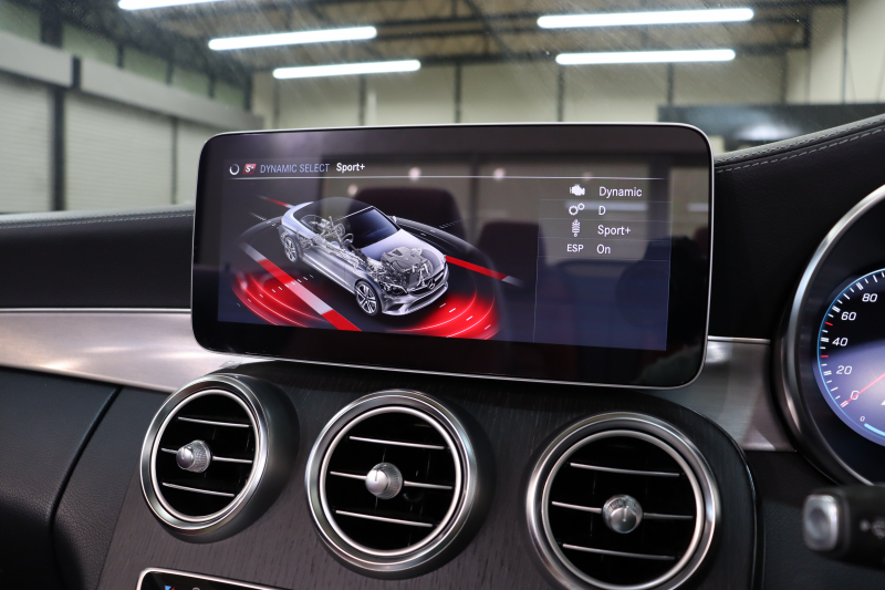 AMG Cクラス C43 4MATIC ｶﾌﾞﾘｵﾚ ﾚｰﾀﾞｰｾｰﾌﾃｨPKG　後期 赤本革 ｴｱｽｶｰﾌ ﾍｯﾄﾞｱｯﾌﾟD HDDﾅﾋﾞTV ｽﾏﾎ連携 ﾌﾞﾙﾒｽﾀｰ ﾊﾞｯｸｶﾒﾗ PTS LEDﾗｲﾄ AMG専用装備&ﾁｭｰﾆﾝｸﾞﾀﾞｲﾅﾐｯｸｾﾚｸﾄ ﾊﾟﾅﾒﾘｶｰﾅｸﾞﾘﾙ 赤幌 9AT　2年保証