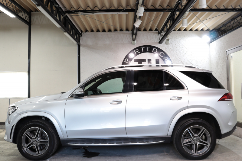 メルセデスベンツ GLE GLE400d 4MATIC ｽﾎﾟｰﾂ ﾚｻﾞｰｴｸｽｸﾙｰｼﾌﾞ&ﾚｰﾀﾞｰｾｰﾌﾃｨPKG　MEｺﾈｸﾄ ｷｰﾚｽｺﾞｰ 黒/白本革 ﾍﾞﾝﾁﾚｰﾀｰ ﾊﾟﾉﾗﾏSR HUD MBUXﾅﾋﾞTV BT音楽 ﾌﾞﾙﾒｽﾀｰ 360ｶﾒﾗ PTS LEDﾗｲﾄ ﾊﾝｽﾞﾌﾘｰA AMGｴｱﾛ&20AW ﾜｲﾔﾚｽ充電 ｴｱｻｽ 9AT　2年保証