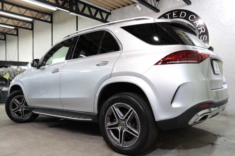 メルセデスベンツ GLE GLE400d 4MATIC ｽﾎﾟｰﾂ ﾚｻﾞｰｴｸｽｸﾙｰｼﾌﾞ&ﾚｰﾀﾞｰｾｰﾌﾃｨPKG　MEｺﾈｸﾄ ｷｰﾚｽｺﾞｰ 黒/白本革 ﾍﾞﾝﾁﾚｰﾀｰ ﾊﾟﾉﾗﾏSR HUD MBUXﾅﾋﾞTV BT音楽 ﾌﾞﾙﾒｽﾀｰ 360ｶﾒﾗ PTS LEDﾗｲﾄ ﾊﾝｽﾞﾌﾘｰA AMGｴｱﾛ&20AW ﾜｲﾔﾚｽ充電 ｴｱｻｽ 9AT　2年保証