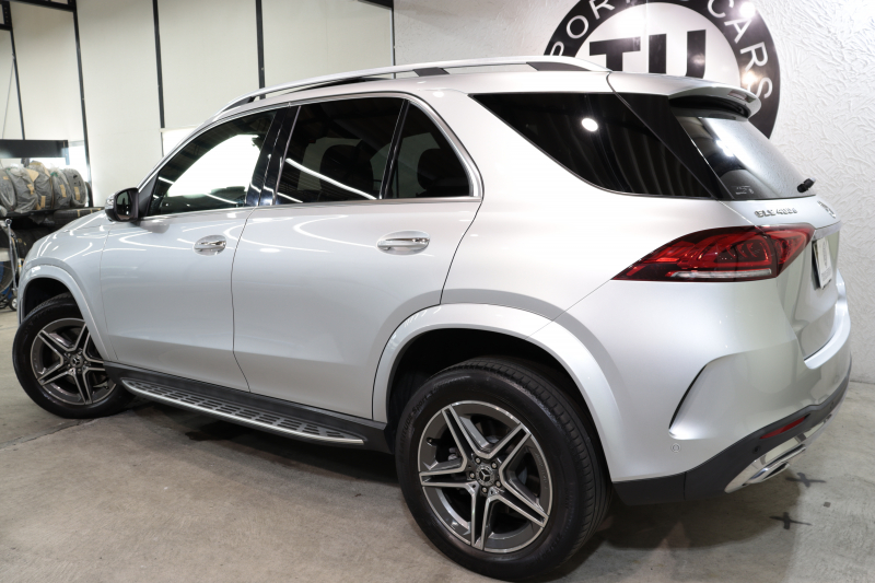 メルセデスベンツ GLE GLE400d 4MATIC ｽﾎﾟｰﾂ ﾚｻﾞｰｴｸｽｸﾙｰｼﾌﾞ&ﾚｰﾀﾞｰｾｰﾌﾃｨPKG　MEｺﾈｸﾄ ｷｰﾚｽｺﾞｰ 黒/白本革 ﾍﾞﾝﾁﾚｰﾀｰ ﾊﾟﾉﾗﾏSR HUD MBUXﾅﾋﾞTV BT音楽 ﾌﾞﾙﾒｽﾀｰ 360ｶﾒﾗ PTS LEDﾗｲﾄ ﾊﾝｽﾞﾌﾘｰA AMGｴｱﾛ&20AW ﾜｲﾔﾚｽ充電 ｴｱｻｽ 9AT　2年保証