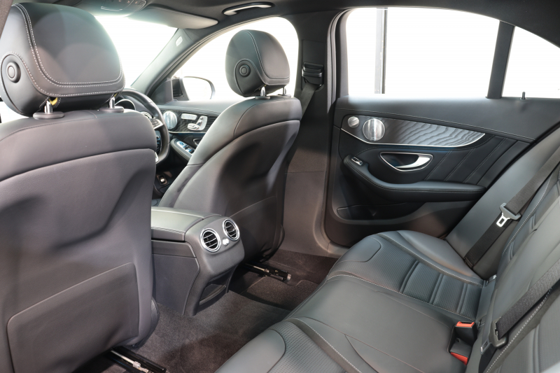 AMG Cクラス C63 ｴｸｽｸﾙｰｼﾌﾞ&ﾚｰﾀﾞｰｾｰﾌﾃｨPKG　ｷｰﾚｽｺﾞｰ 黒本革 ﾊﾟﾉﾗﾏSR ﾍｯﾄﾞｱｯﾌﾟD HDDﾅﾋﾞTV BT音楽 ﾌﾞﾙﾒｽﾀｰ ﾊﾞｯｸｶﾒﾗ PTS LEDﾗｲﾄ ﾊﾝｽﾞﾌﾘｰA AMG専用装備&ﾁｭｰﾆﾝｸﾞﾀﾞｲﾅﾐｯｸｾﾚｸﾄ　2年保証