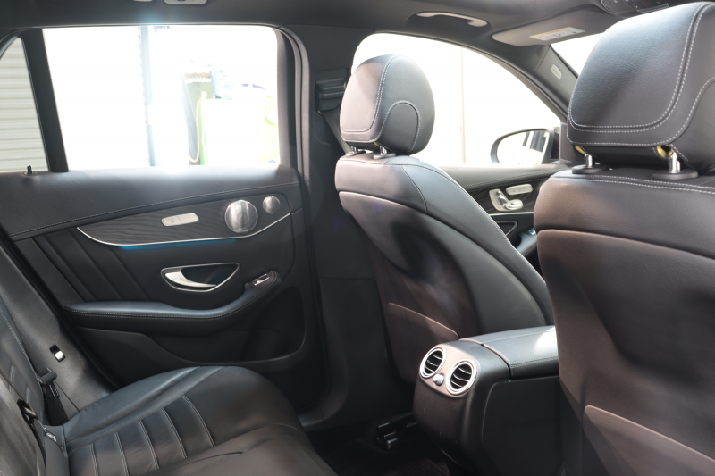 メルセデスベンツ GLC GLC250 4MATIC ｽﾎﾟｰﾂ 本革仕様 ﾚｰﾀﾞｰｾｰﾌﾃｨPKG　ｷｰﾚｽｺﾞｰ 黒本革 ﾊﾟﾉﾗﾏSR ﾍｯﾄﾞｱｯﾌﾟD 純正HDDﾅﾋﾞTV BT音楽 ﾌﾞﾙﾒｽﾀｰ 360ｶﾒﾗ PTS LEDﾗｲﾄ 自動Rｹﾞｰﾄ ﾊﾝｽﾞﾌﾘｰA AMGｴｱﾛ&19AW ｴｱｻｽ 9AT　2年保証