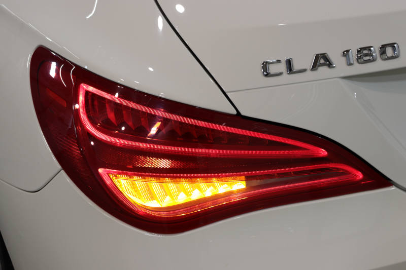 メルセデスベンツ CLAクラス CLA180ｼｭｰﾃｨﾝｸﾞﾌﾞﾚｰｸ ｽﾎﾟｰﾂ ﾚｰﾀﾞｰｾｰﾌﾃｨPKG　中期 ｷｰﾚｽｺﾞｰ ﾌﾞﾗｯｸﾚｻﾞｰDINAMICAｼｰﾄ ｼｰﾄﾋｰﾀｰ HDDﾅﾋﾞTV ｽﾏﾎ連携 ﾊﾞｯｸｶﾒﾗ PTS ｷｾﾉﾝﾗｲﾄ 自動Rｹﾞｰﾄ AMGｴｱﾛ&18AW ﾀﾞｲﾅﾐｯｸS 7AT　2年保証