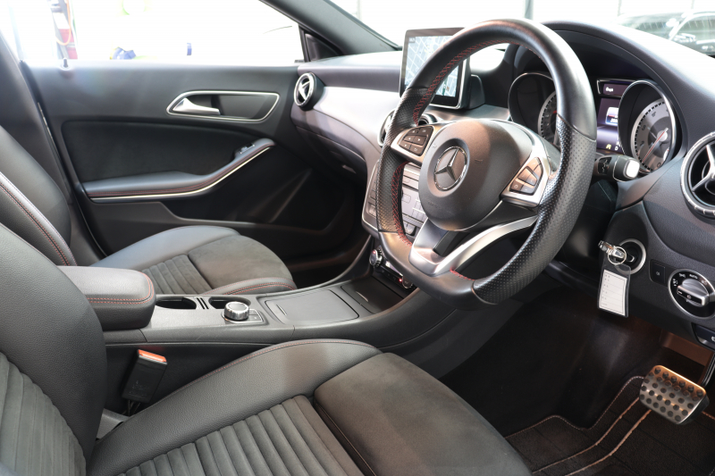 メルセデスベンツ CLAクラス CLA180ｼｭｰﾃｨﾝｸﾞﾌﾞﾚｰｸ ｽﾎﾟｰﾂ ﾚｰﾀﾞｰｾｰﾌﾃｨPKG　中期 ｷｰﾚｽｺﾞｰ ﾌﾞﾗｯｸﾚｻﾞｰDINAMICAｼｰﾄ ｼｰﾄﾋｰﾀｰ HDDﾅﾋﾞTV ｽﾏﾎ連携 ﾊﾞｯｸｶﾒﾗ PTS ｷｾﾉﾝﾗｲﾄ 自動Rｹﾞｰﾄ AMGｴｱﾛ&18AW ﾀﾞｲﾅﾐｯｸS 7AT　2年保証