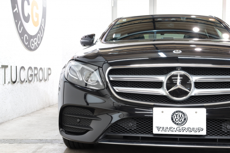 メルセデスベンツ Eクラス E220d AVG ｽﾎﾟｰﾂ ﾚｻﾞｰｴｸｽｸﾙｰｼﾌﾞ&ﾚｰﾀﾞｰｾｰﾌﾃｨPKG　ｷｰﾚｽｺﾞｰ 黒本革 ｼｰﾄﾋｰﾀｰ ﾊﾟﾉﾗﾏSR ﾍｯﾄﾞｱｯﾌﾟD HDDﾅﾋﾞTV ｽﾏﾎ連携 360ｶﾒﾗ PTS LEDﾗｲﾄ 自動ﾄﾗﾝｸ AMGｴｱﾛ&19AW ﾀﾞｲﾅﾐｯｸS 9AT　2年保証
