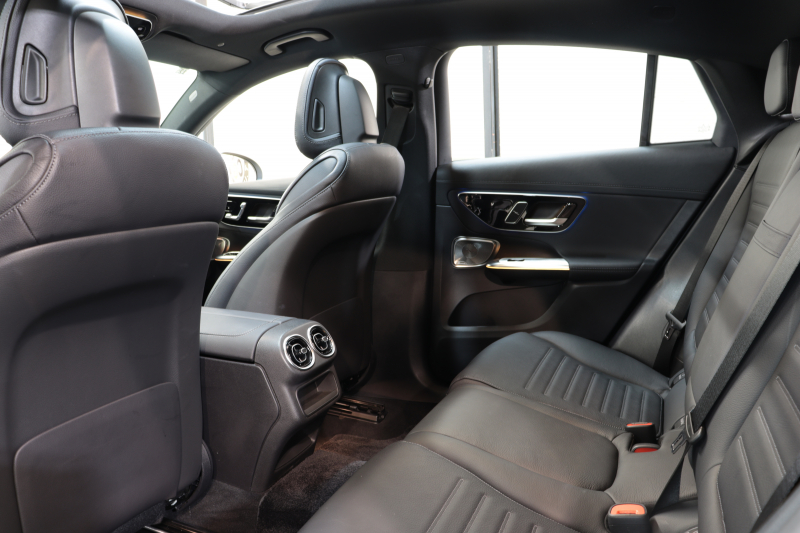 メルセデスベンツ GLCクーペ GLC220d 4MATIC ｸｰﾍﾟ AMGﾗｲﾝ&ﾄﾞﾗｲﾊﾞｰｽﾞ&ﾚｻﾞｰｴｸｽｸﾙｰｼﾌﾞ&ﾚｰﾀﾞｰｾｰﾌﾃｨPKG　ISG搭載 現行 ｷｰﾚｽｺﾞｰ 黒本革 ﾊﾟﾉﾗﾏSR MBUXﾅﾋﾞTV&ARﾅﾋﾞ ｽﾏﾎ連携 ﾌﾞﾙﾒｽﾀｰ 360ｶﾒﾗ PTS LEDﾗｲﾄ ﾊﾝｽﾞﾌﾘｰA AMGｴｱﾛ&20AW ｴｱｻｽ ﾘｱｱｸｽﾙｽﾃｱ 9AT　2年保証