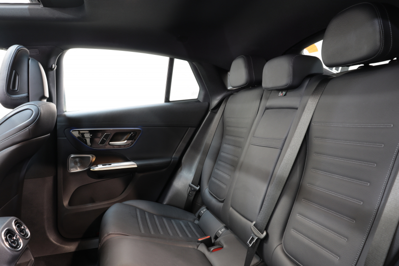 メルセデスベンツ GLCクーペ GLC220d 4MATIC ｸｰﾍﾟ AMGﾗｲﾝ&ﾄﾞﾗｲﾊﾞｰｽﾞ&ﾚｻﾞｰｴｸｽｸﾙｰｼﾌﾞ&ﾚｰﾀﾞｰｾｰﾌﾃｨPKG　ISG搭載 現行 ｷｰﾚｽｺﾞｰ 黒本革 ﾊﾟﾉﾗﾏSR MBUXﾅﾋﾞTV&ARﾅﾋﾞ ｽﾏﾎ連携 ﾌﾞﾙﾒｽﾀｰ 360ｶﾒﾗ PTS LEDﾗｲﾄ ﾊﾝｽﾞﾌﾘｰA AMGｴｱﾛ&20AW ｴｱｻｽ ﾘｱｱｸｽﾙｽﾃｱ 9AT　2年保証