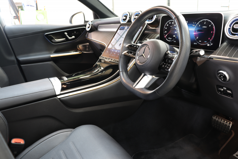 メルセデスベンツ GLCクーペ GLC220d 4MATIC ｸｰﾍﾟ AMGﾗｲﾝ&ﾄﾞﾗｲﾊﾞｰｽﾞ&ﾚｻﾞｰｴｸｽｸﾙｰｼﾌﾞ&ﾚｰﾀﾞｰｾｰﾌﾃｨPKG　ISG搭載 現行 ｷｰﾚｽｺﾞｰ 黒本革 ﾊﾟﾉﾗﾏSR MBUXﾅﾋﾞTV&ARﾅﾋﾞ ｽﾏﾎ連携 ﾌﾞﾙﾒｽﾀｰ 360ｶﾒﾗ PTS LEDﾗｲﾄ ﾊﾝｽﾞﾌﾘｰA AMGｴｱﾛ&20AW ｴｱｻｽ ﾘｱｱｸｽﾙｽﾃｱ 9AT　2年保証