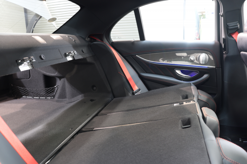 AMG Eクラス E53 4MATIC ｴｸｽｸﾙｰｼﾌﾞ&ﾚｰﾀﾞｰｾｰﾌﾃｨPKG　中期 ISG搭載 ｷｰﾚｽｺﾞｰ 黒本革 ﾍﾞﾝﾁﾚｰﾀｰ ﾏｯｻｰｼﾞ機能 ﾊﾟﾉﾗﾏSR ﾍｯﾄﾞｱｯﾌﾟD 純正ﾅﾋﾞTV ｽﾏﾎ連携 ﾌﾞﾙﾒｽﾀｰ 360ｶﾒﾗ PTS LEDﾗｲﾄ ﾊﾝｽﾞﾌﾘｰA AMGﾗｲﾄﾞｺﾝﾄﾛｰﾙ+ｴｱｻｽ 9AT　2年保証