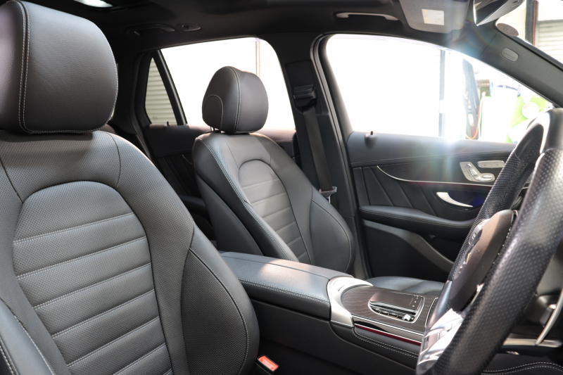 AMG GLC GLC43 4MATIC ﾚｻﾞｰｴｸｽｸﾙｰｼﾌﾞ&ﾚｰﾀﾞｰｾｰﾌﾃｨPKG　後期 MEｺﾈｸﾄ ｷｰﾚｽｺﾞｰ 黒本革 ﾍﾞﾝﾁﾚｰﾀｰ ﾊﾟﾉﾗﾏSR ﾍｯﾄﾞｱｯﾌﾟD MBUXﾅﾋﾞTV BT音楽 ﾌﾞﾙﾒｽﾀｰ 360ｶﾒﾗ PTS LEDﾗｲﾄ ﾊﾝｽﾞﾌﾘｰA AMG専用装備&ﾁｭｰﾆﾝｸﾞ 9AT　2年保証