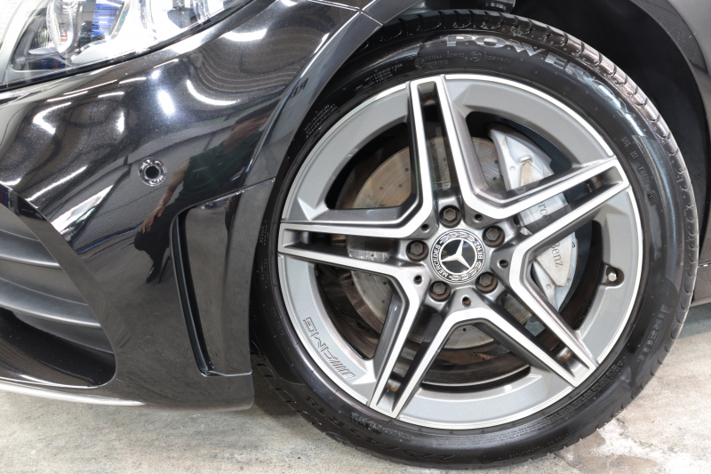 メルセデスベンツ Cクラス C200ｽﾃｰｼｮﾝﾜｺﾞﾝ AVG AMGﾗｲﾝ ﾚｰﾀﾞｰｾｰﾌﾃｨPKG　BSG搭載 後期 ｷｰﾚｽｺﾞｰ 黒革 HDDﾅﾋﾞTV ｽﾏﾎ連携 ﾊﾞｯｸｶﾒﾗ PTS LEDﾗｲﾄ 自動Rｹﾞｰﾄ AMGｴｱﾛ&18AW ﾀﾞｲﾅﾐｯｸS ｴｱｻｽ 9AT　2年保証