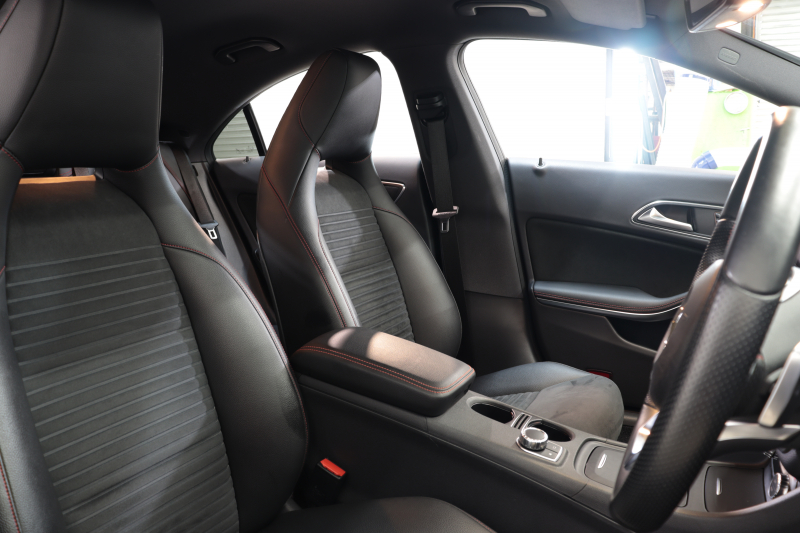 メルセデスベンツ CLAクラス CLA250 AMGﾗｲﾝ ﾚｰﾀﾞｰｾｰﾌﾃｨPKG　中期 ｷｰﾚｽｺﾞｰ ﾌﾞﾗｯｸﾚｻﾞｰDINAMICAｼｰﾄ ｼｰﾄﾋｰﾀｰ HDDﾅﾋﾞTV BT音楽 Bｶﾒﾗ PTS DSRC ｷｾﾉﾝ AMGｴｱﾛ&18AW ﾊﾟﾄﾞﾙｼﾌﾄ 7AT 希少色ﾉｰｻﾞﾝﾗｲﾂﾌﾞﾗｯｸ　2年保証
