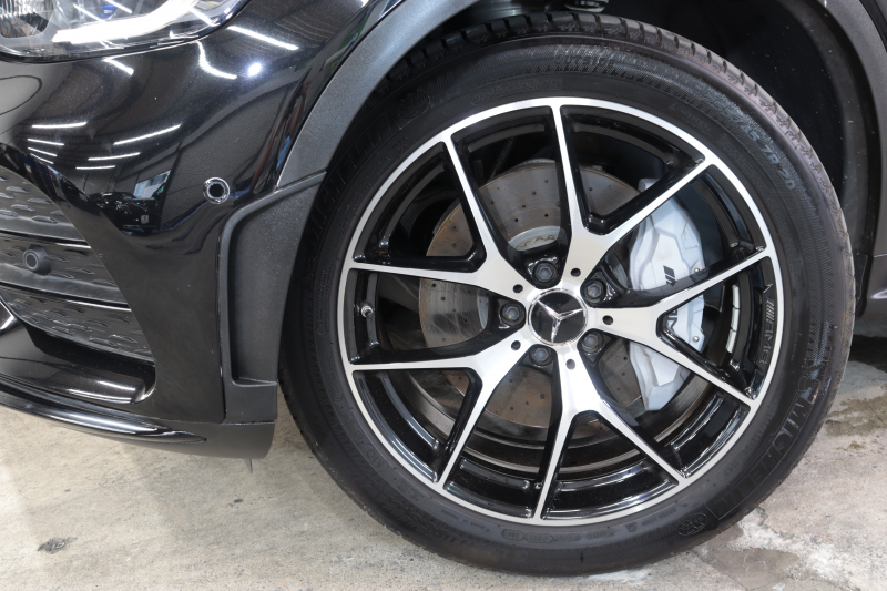 AMG GLCクーペ GLC43 4MATIC ｸｰﾍﾟﾚｻﾞｰｴｸｽｸﾙｰｼﾌﾞ&ﾚｰﾀﾞｰｾｰﾌﾃｨPKG　後期 ｷｰﾚｽｺﾞｰ 赤/黒本革 ﾊﾟﾉﾗﾏSR ﾍｯﾄﾞｱｯﾌﾟD MBUXﾅﾋﾞTV BT音楽 ﾌﾞﾙﾒｽﾀｰ 360ｶﾒﾗ PTS LEDﾗｲﾄ ﾊﾝｽﾞﾌﾘｰA AMG専用装備&ﾁｭｰﾆﾝｸﾞ 9AT　2年保証