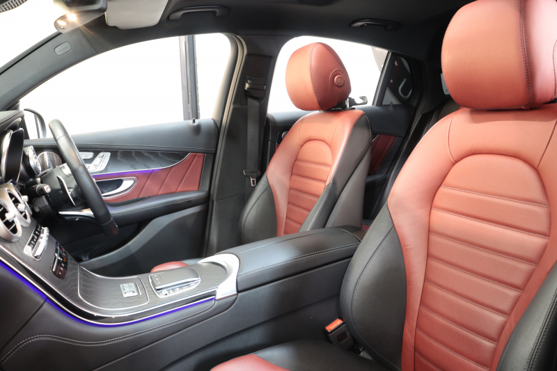 AMG GLCクーペ GLC43 4MATIC ｸｰﾍﾟﾚｻﾞｰｴｸｽｸﾙｰｼﾌﾞ&ﾚｰﾀﾞｰｾｰﾌﾃｨPKG　後期 ｷｰﾚｽｺﾞｰ 赤/黒本革 ﾊﾟﾉﾗﾏSR ﾍｯﾄﾞｱｯﾌﾟD MBUXﾅﾋﾞTV BT音楽 ﾌﾞﾙﾒｽﾀｰ 360ｶﾒﾗ PTS LEDﾗｲﾄ ﾊﾝｽﾞﾌﾘｰA AMG専用装備&ﾁｭｰﾆﾝｸﾞ 9AT　2年保証