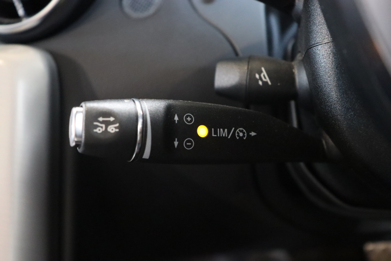 メルセデスベンツ SLKクラス SLK200 ｴｸｽｸﾙｰｼﾌﾞ AMGｽﾎﾟｰﾂ&ﾚｰﾀﾞｰｾｰﾌﾃｨPKG　中期 1ｵｰﾅｰ 黒本革 ｴｱｽｶｰﾌ ﾏｼﾞｯｸｽｶｲR HDDﾅﾋﾞTV BT音楽 PTS DSRC ｷｾﾉﾝ AMGｴｱﾛ&18AW ｴｱｶﾞｲﾄﾞ ﾊﾟﾄﾞﾙｼﾌﾄ 7AT　2年保証
