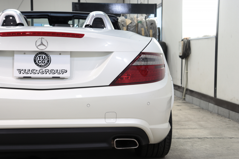 メルセデスベンツ SLKクラス SLK200 ｴｸｽｸﾙｰｼﾌﾞ AMGｽﾎﾟｰﾂ&ﾚｰﾀﾞｰｾｰﾌﾃｨPKG　中期 1ｵｰﾅｰ 黒本革 ｴｱｽｶｰﾌ ﾏｼﾞｯｸｽｶｲR HDDﾅﾋﾞTV BT音楽 PTS DSRC ｷｾﾉﾝ AMGｴｱﾛ&18AW ｴｱｶﾞｲﾄﾞ ﾊﾟﾄﾞﾙｼﾌﾄ 7AT　2年保証