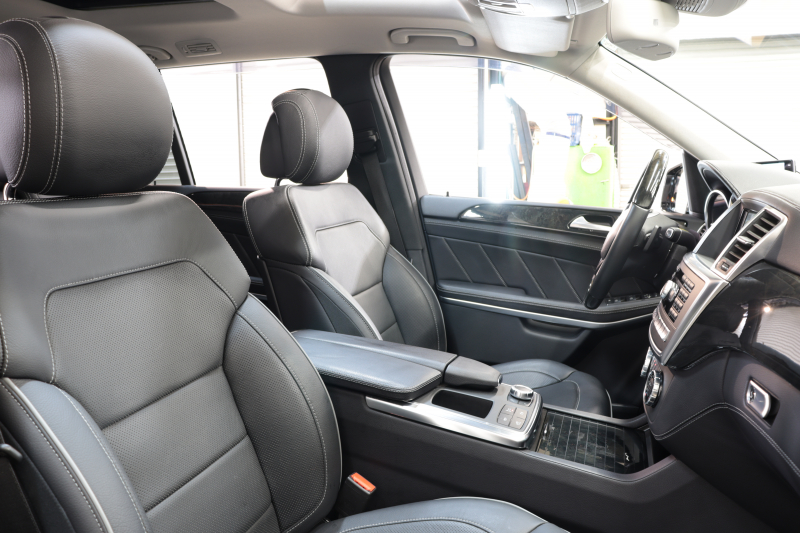 メルセデスベンツ GLクラス GL550 4MATIC AMGｴｸｽｸﾙｰｼﾌﾞ&ﾚｰﾀﾞｰｾｰﾌﾃｨPKG　ｷｰﾚｽｺﾞｰ 黒本革 ﾍﾞﾝﾁﾚｰﾀｰ ﾊﾟﾉﾗﾏSR HDDﾅﾋﾞTV BT音楽 360ｶﾒﾗ PTS ｷｾﾉﾝﾗｲﾄ 自動Rｹﾞｰﾄ AMGｴｱﾛ&21AW ｴｱｻｽ ﾊﾟﾄﾞﾙｼﾌﾄ 7AT　2年保証