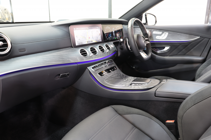 AMG Eクラス E53 4MATIC+ ｴｸｽｸﾙｰｼﾌﾞ&ﾚｰﾀﾞｰｾｰﾌﾃｨPKG　ISG搭載 後期 1ｵｰﾅｰ ｷｰﾚｽｺﾞｰ 黒本革 ﾍﾞﾝﾁﾚｰﾀｰ ﾊﾟﾉﾗﾏSR ﾍｯﾄﾞｱｯﾌﾟD MBUXﾅﾋﾞTV&ARﾅﾋﾞ ｽﾏﾎ連携 ﾌﾞﾙﾒｽﾀｰ 360ｶﾒﾗ PTS LEDﾗｲﾄ 自動ﾄﾗﾝｸ AMG専用装備&ﾁｭｰﾆﾝｸﾞ ﾜｲﾔﾚｽ充電 ｴｱｻｽ 9AT　2年保証