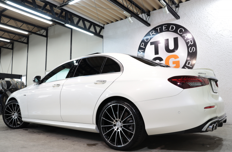 AMG Eクラス E53 4MATIC+ ｴｸｽｸﾙｰｼﾌﾞ&ﾚｰﾀﾞｰｾｰﾌﾃｨPKG　ISG搭載 後期 1ｵｰﾅｰ ｷｰﾚｽｺﾞｰ 黒本革 ﾍﾞﾝﾁﾚｰﾀｰ ﾊﾟﾉﾗﾏSR ﾍｯﾄﾞｱｯﾌﾟD MBUXﾅﾋﾞTV&ARﾅﾋﾞ ｽﾏﾎ連携 ﾌﾞﾙﾒｽﾀｰ 360ｶﾒﾗ PTS LEDﾗｲﾄ 自動ﾄﾗﾝｸ AMG専用装備&ﾁｭｰﾆﾝｸﾞ ﾜｲﾔﾚｽ充電 ｴｱｻｽ 9AT　2年保証