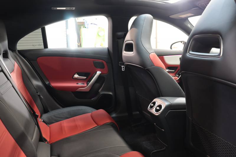 メルセデスベンツ CLAクラス CLA200d AMGﾗｲﾝ ﾚｻﾞｰｴｸｽｸﾙｰｼﾌﾞ&ｱﾄﾞﾊﾞﾝｽﾄﾞ&ﾅﾋﾞｹﾞｰｼｮﾝ&ﾚｰﾀﾞｰｾｰﾌﾃｨPKG　ｷｰﾚｽｺﾞｰ 赤/黒本革 ﾊﾟﾉﾗﾏSR ﾍｯﾄﾞｱｯﾌﾟD MBUXﾅﾋﾞTV BT音楽 ｱﾄﾞﾊﾞﾝｽﾄﾞｻｳﾝﾄﾞ 360ｶﾒﾗ PTS LEDﾗｲﾄ AMGｴｱﾛ&18AW ﾜｲﾔﾚｽ充電 8AT　2年保証