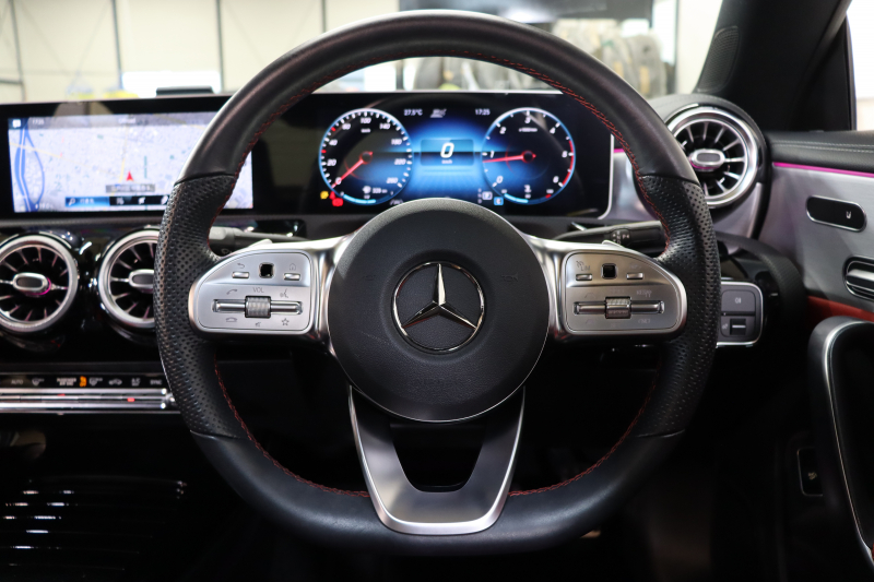 メルセデスベンツ CLAクラス CLA200d AMGﾗｲﾝ ﾚｻﾞｰｴｸｽｸﾙｰｼﾌﾞ&ｱﾄﾞﾊﾞﾝｽﾄﾞ&ﾅﾋﾞｹﾞｰｼｮﾝ&ﾚｰﾀﾞｰｾｰﾌﾃｨPKG　ｷｰﾚｽｺﾞｰ 赤/黒本革 ﾊﾟﾉﾗﾏSR ﾍｯﾄﾞｱｯﾌﾟD MBUXﾅﾋﾞTV BT音楽 ｱﾄﾞﾊﾞﾝｽﾄﾞｻｳﾝﾄﾞ 360ｶﾒﾗ PTS LEDﾗｲﾄ AMGｴｱﾛ&18AW ﾜｲﾔﾚｽ充電 8AT　2年保証