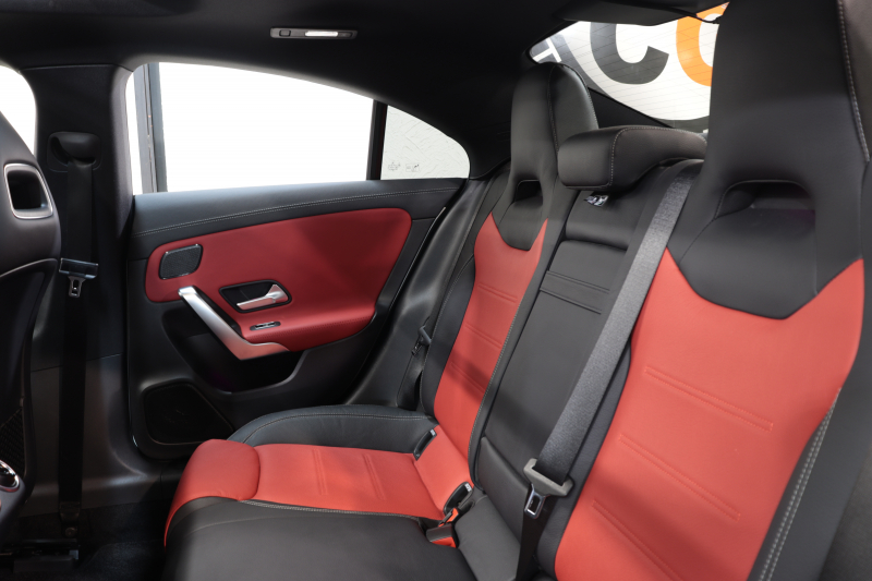 メルセデスベンツ CLAクラス CLA200d AMGﾗｲﾝ ﾚｻﾞｰｴｸｽｸﾙｰｼﾌﾞ&ｱﾄﾞﾊﾞﾝｽﾄﾞ&ﾅﾋﾞｹﾞｰｼｮﾝ&ﾚｰﾀﾞｰｾｰﾌﾃｨPKG　ｷｰﾚｽｺﾞｰ 赤/黒本革 ﾊﾟﾉﾗﾏSR ﾍｯﾄﾞｱｯﾌﾟD MBUXﾅﾋﾞTV BT音楽 ｱﾄﾞﾊﾞﾝｽﾄﾞｻｳﾝﾄﾞ 360ｶﾒﾗ PTS LEDﾗｲﾄ AMGｴｱﾛ&18AW ﾜｲﾔﾚｽ充電 8AT　2年保証